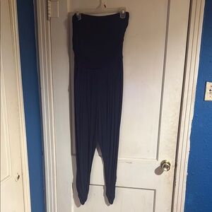Chic Blue Strapless Jumpsuit with Fitted Silhouette
